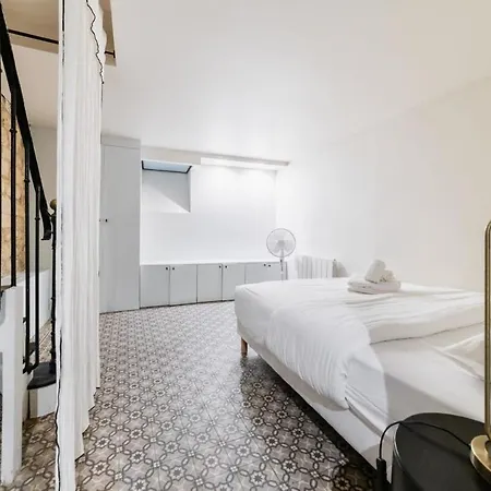 Zzz La Bruyere 9 Paris