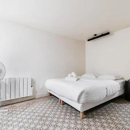 Zzz La Bruyere 9 Paris